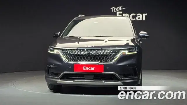 Kia Carnival 2022 — Photo 1/20