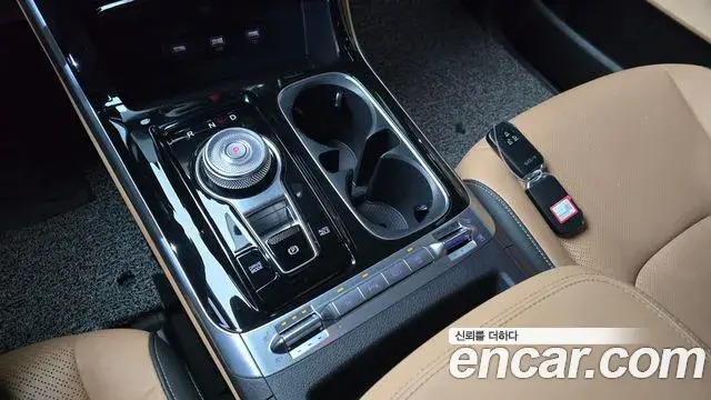 Kia Carnival 2022 — Photo 13/20