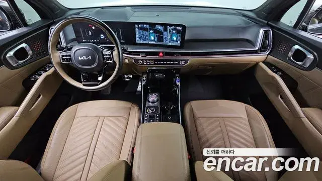 Kia Sorento 2023 — Photo 12/20