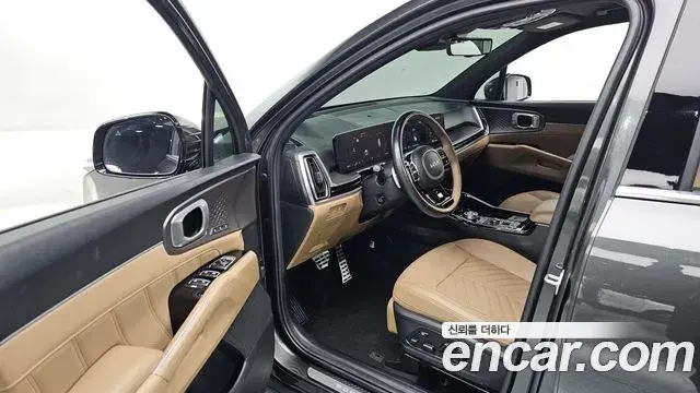 Kia Sorento 2023 — Photo 14/20