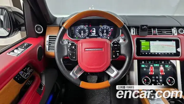Land Rover Range Rover 2021 — Photo 15/20