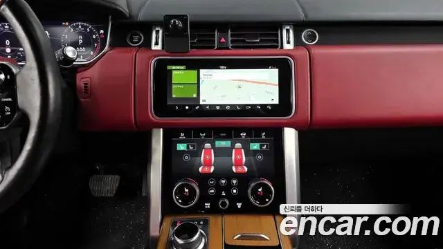 Land Rover Range Rover 2021 — Photo 8/20