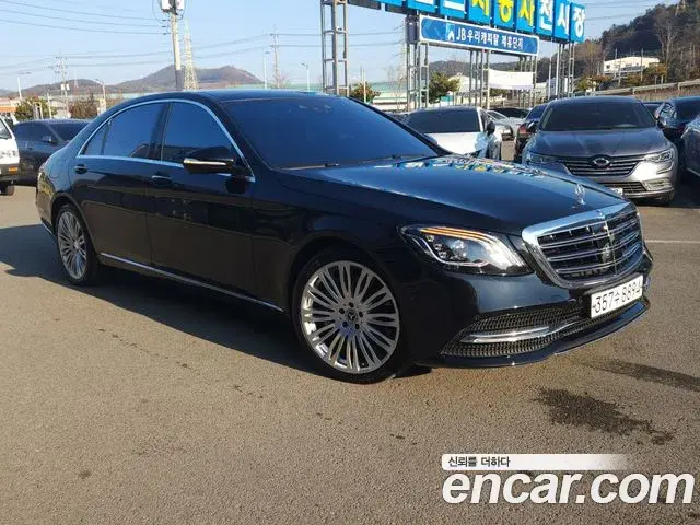 Mercedes-Benz S-Class 2019 — ფოტო 1/20