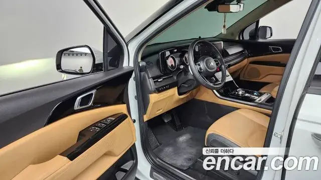 Kia Carnival 2021 — Şəkil 18/20
