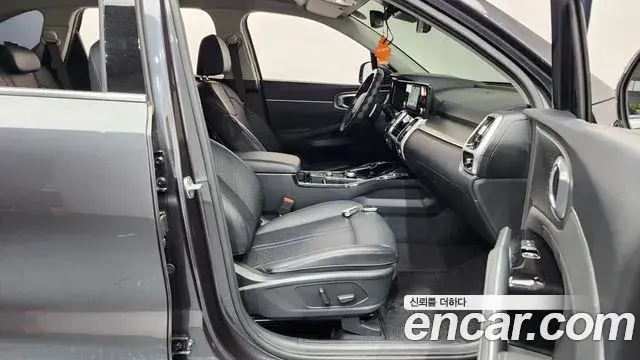Kia Sorento 2021 — Photo 11/20