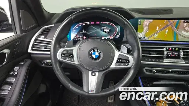 BMW X7 2021 — ფოტო 11/20