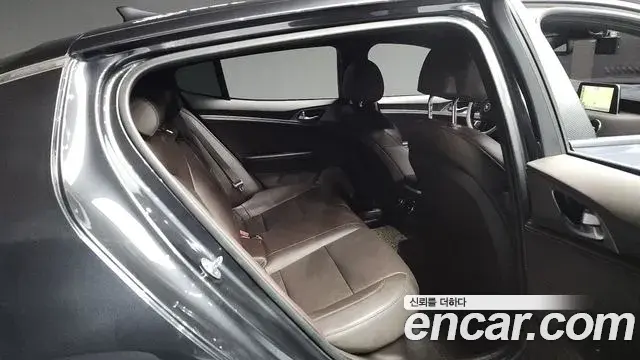Kia Stinger 2018 — Şəkil 3/20