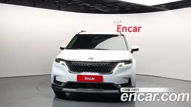 Kia Carnival 2021 — Фото 3/20