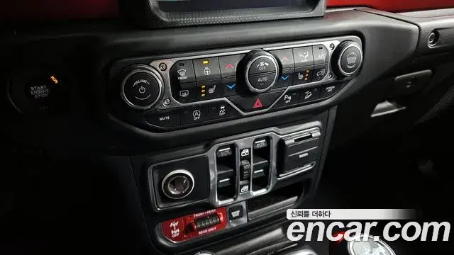 Jeep Wrangler 2018 — Photo 7/20