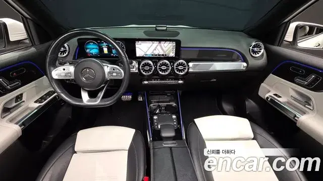 Mercedes-Benz GLB-Class 2021 — Şəkil 14/20
