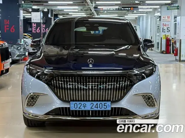 Mercedes-Benz EQS SUV 2024 — Photo 10/20