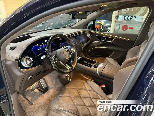 Mercedes-Benz EQS SUV 2024 — Photo 2/20
