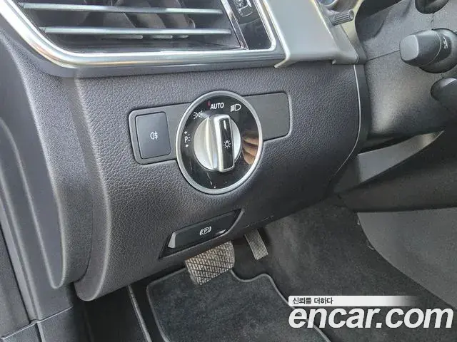 Mercedes-Benz GLE-Class 2018 — Photo 10/20