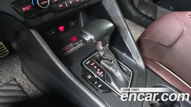 Kia Niro 2019 — Şəkil 7/20