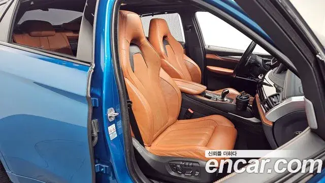 BMW X6 2018 — Фото 12/20