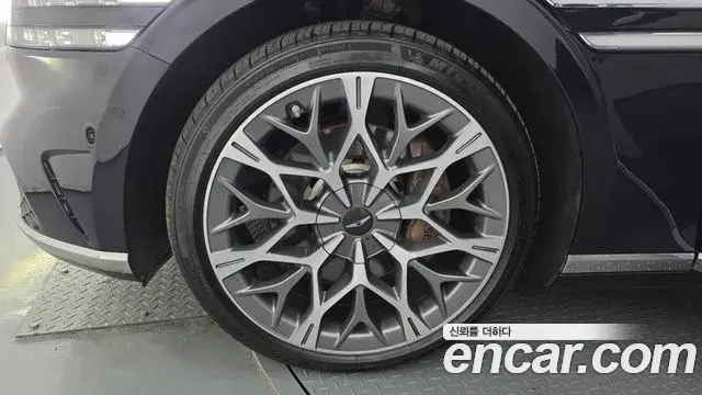 Genesis G90 2023 — Şəkil 2/20