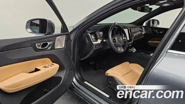 Volvo XC60 2020 — Şəkil 1/20