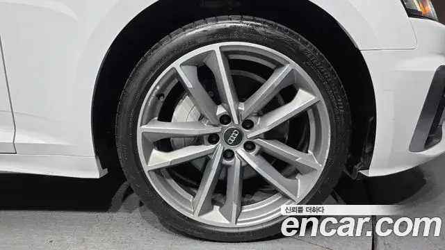Audi A5 2020 — ფოტო 19/20