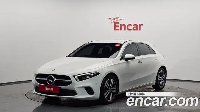 Mercedes-Benz A-Class 2021 — Şəkil 18/20
