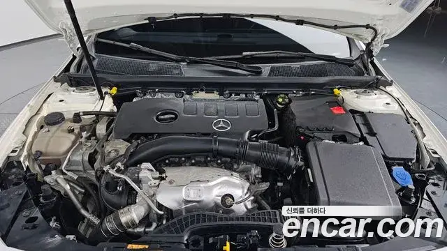 Mercedes-Benz A-Class 2021 — Şəkil 16/20