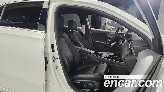 Mercedes-Benz A-Class 2021 — Şəkil 7/20