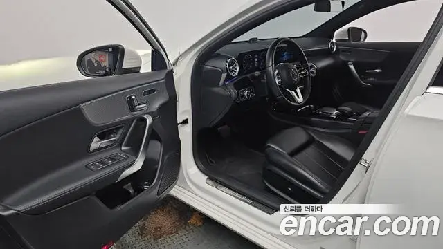 Mercedes-Benz A-Class 2021 — Şəkil 11/20