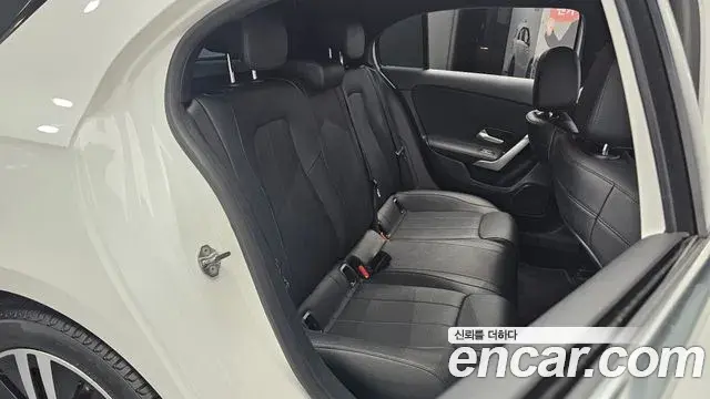 Mercedes-Benz A-Class 2021 — Şəkil 14/20
