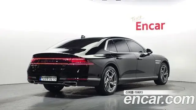 Genesis G90 2023 — Photo 8/20