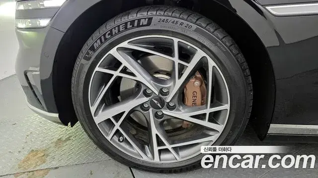 Genesis G90 2023 — Photo 9/20