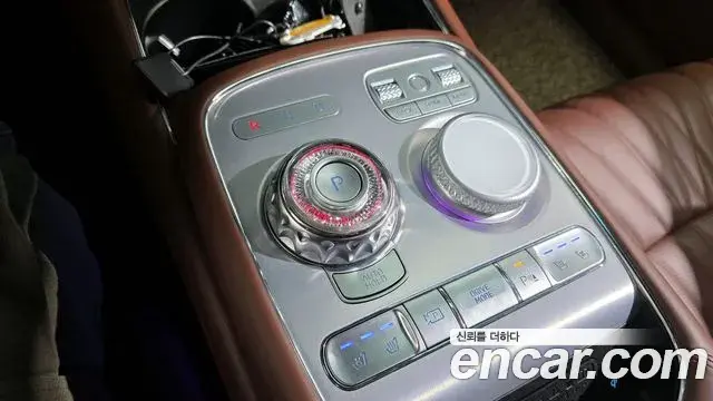 Genesis G90 2023 — Photo 14/20