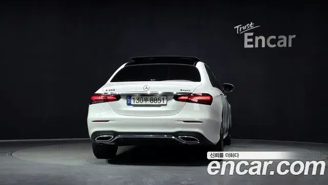 Mercedes-Benz E-Class 2021 — ფოტო 4/20