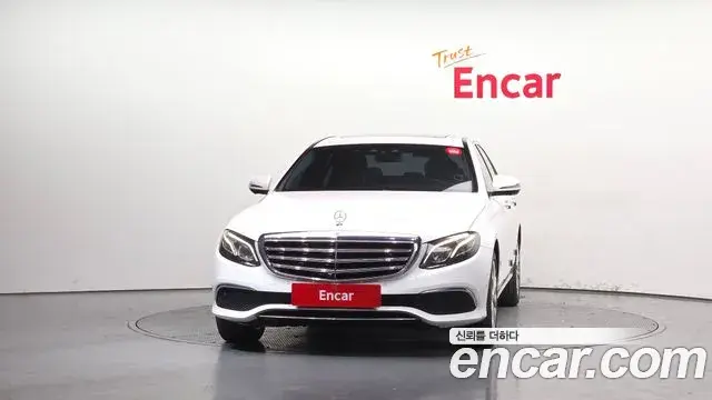 Mercedes-Benz E-Class 2018 — ფოტო 10/20