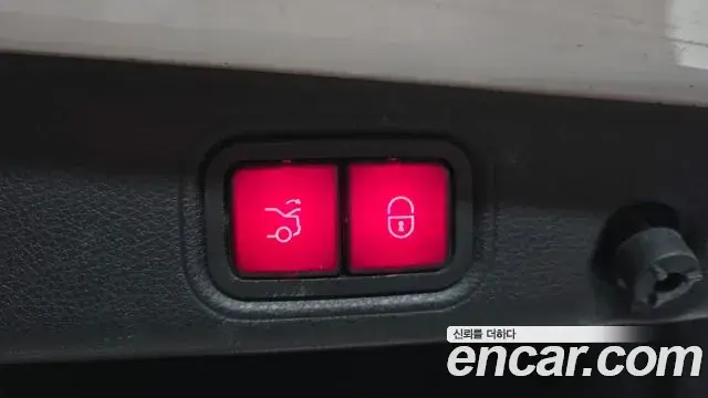 Mercedes-Benz E-Class 2018 — ფოტო 9/20
