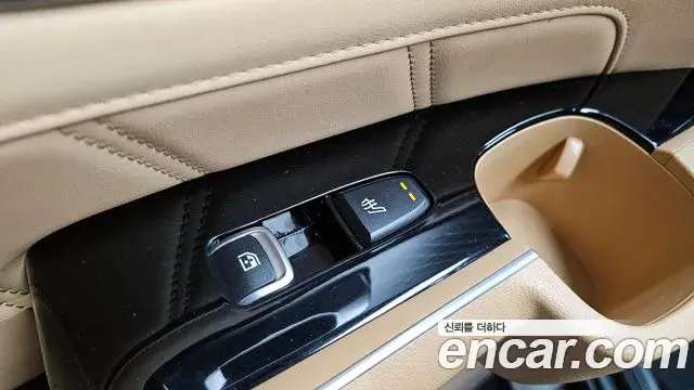 Kia Sorento 2020 — Photo 2/22