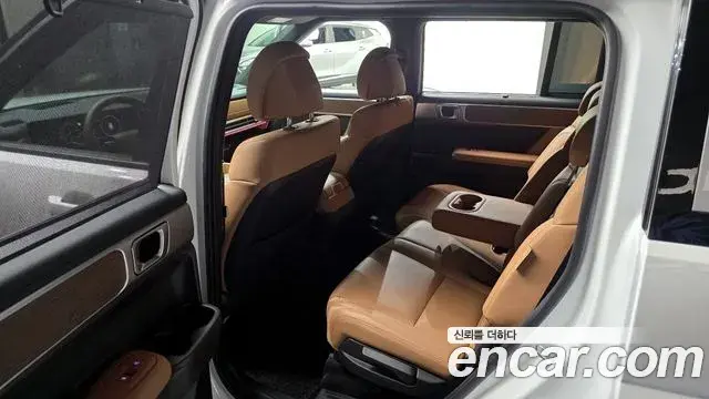 Hyundai Santa Fe 2025 — ფოტო 4/20