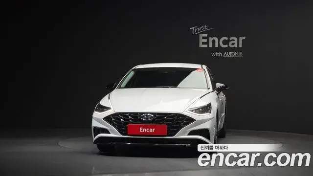 Hyundai Sonata Hybrid 2022 — Şəkil 18/20