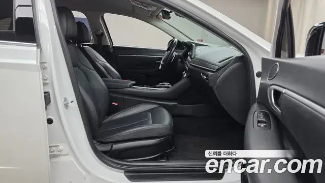 Hyundai Sonata Hybrid 2022 — Şəkil 10/20
