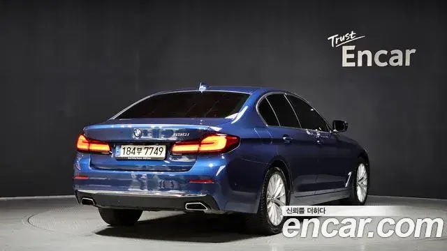 BMW 5 Series 2021 — ფოტო 10/20