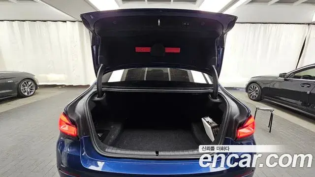 BMW 5 Series 2021 — ფოტო 11/20
