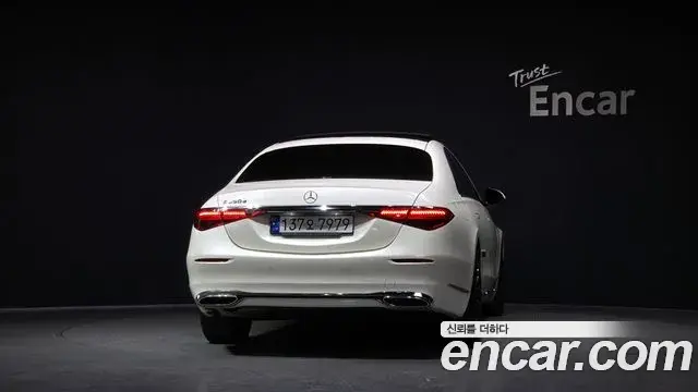 Mercedes-Benz S-Class 2022 — ფოტო 18/20