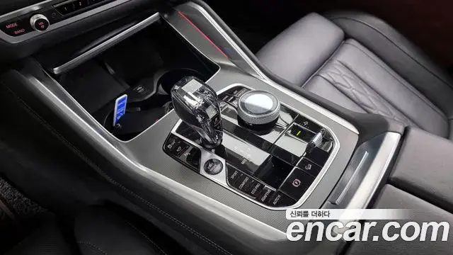 BMW X6 2023 — Photo 6/20