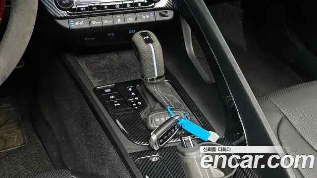 Hyundai The New Avante Hybrid 2022 — ფოტო 8/20