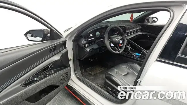 Hyundai The New Avante Hybrid 2022 — ფოტო 15/20