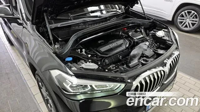BMW X1 2021 — Şəkil 14/20