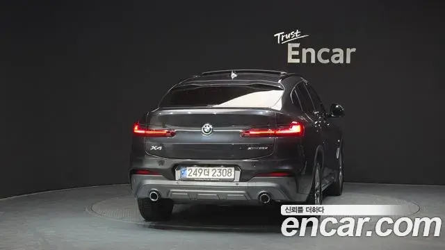 BMW X4 2021 — Фото 4/20