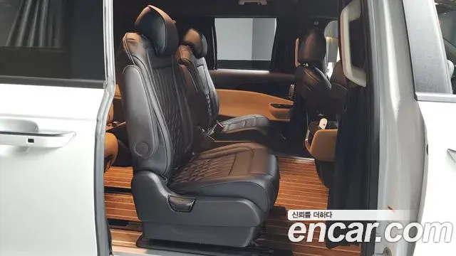 Kia Carnival 2023 — Şəkil 14/20