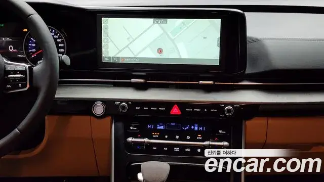 Kia Carnival 2023 — Şəkil 7/20