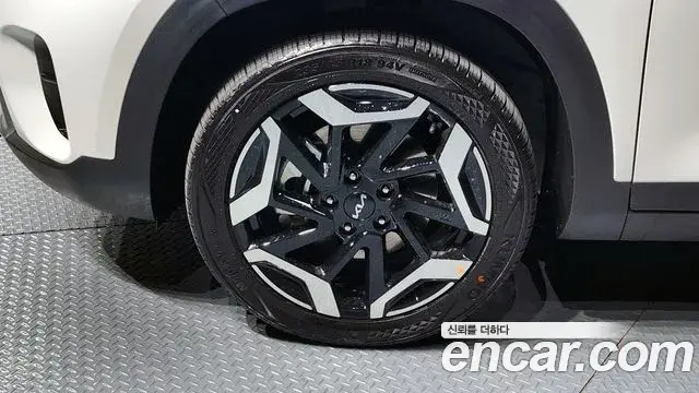 Kia Seltos 2025 — Photo 3/20