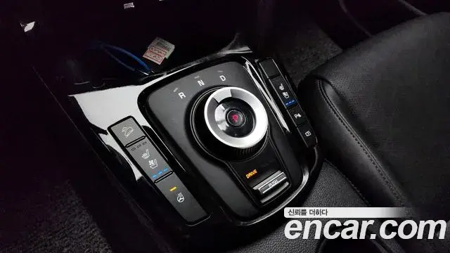 Kia Seltos 2025 — Photo 13/20