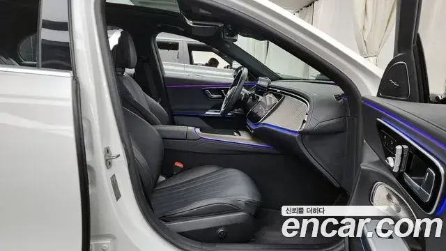 Mercedes-Benz E-Class 2025 — Photo 2/20